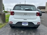 New 2025 Hyundai Venue SEL image 4