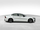 New 2024 Volvo S60 B5 Plus w/ Climate Package image 6