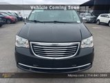Used 2015 Chrysler Town & Country Touring-L image 2