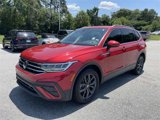 Used 2022 Volkswagen Tiguan SE image 3