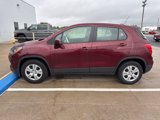 Used 2017 Chevrolet Trax LS image 2