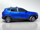 Used 2022 Kia Seltos EX image 3