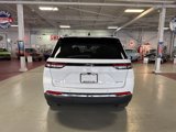 Certified 2023 Jeep Grand Cherokee Limited image 4