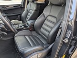 Used 2023 Porsche Macan Turbo image 5