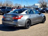 Used 2017 Nissan Altima 2.5 SL w/ Moonroof Package image 3