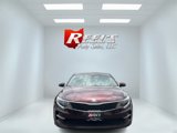 Used 2017 Kia Optima LX w/ Convenience Package image 2
