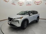 Used 2023 Nissan Rogue SV image 2