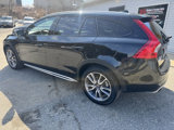 Used 2018 Volvo V60 T5 Cross Country w/ Convenience Package image 4