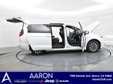 New 2025 Chrysler Pacifica Select image 3