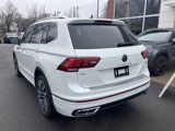 Certified 2022 Volkswagen Tiguan SEL R-Line image 2