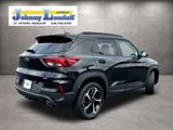 Used 2022 Chevrolet TrailBlazer RS w/ Sun and Liftgate Package image 2