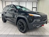 Used 2016 Jeep Cherokee Trailhawk image 3