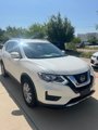Used 2018 Nissan Rogue SV image 2