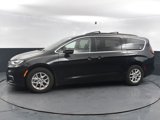 Used 2022 Chrysler Pacifica Touring-L image 5
