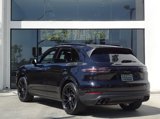 Used 2022 Porsche Cayenne Platinum Edition image 4