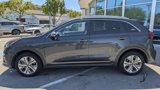 Used 2022 Kia Niro EX image 6