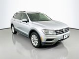Used 2020 Volkswagen Tiguan S image 3