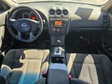 Used 2010 Nissan Altima 2.5 S w/ Convenience Pkg image 2