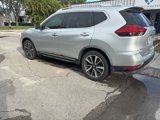 Used 2017 Nissan Rogue SL w/ SL Premium Package image 4