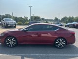 Used 2020 Nissan Altima 2.5 SR w/ Premium Package image 4