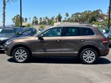 Used 2013 Volkswagen Touareg Sport image 6
