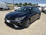 Used 2023 Kia Forte LXS image 3