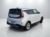 Used 2023 Kia Soul LX w/ LX Technology Package image 5