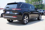 Used 2022 Jeep Grand Cherokee Limited w/ Trailer Tow Prep Group (B) image 3