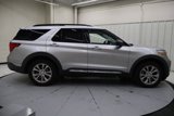Used 2021 Ford Explorer XLT w/ Equipment Group 202A image 2