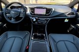New 2025 Chrysler Pacifica Limited image 5