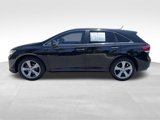 Used 2015 Toyota Venza XLE image 2
