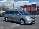 Used 2017 Toyota Sienna XLE Premium image 3