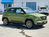 Used 2024 Hyundai Venue SEL image 3