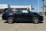 Certified 2019 Toyota Highlander XLE image 3