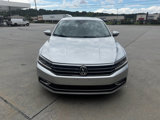 Used 2017 Volkswagen Passat 1.8T SEL Premium image 2