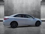 Used 2016 Toyota Camry SE image 4