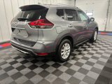 Used 2018 Nissan Rogue SV image 2