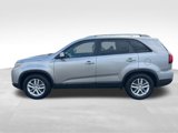 Used 2015 Kia Sorento LX image 4