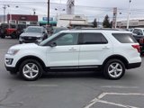 Used 2017 Ford Explorer XLT image 6