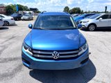 Used 2017 Volkswagen Tiguan S image 2