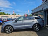 Used 2022 Kia Sorento S image 2