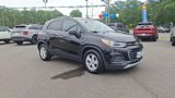 Used 2020 Chevrolet Trax LT w/ LT Convenience Package image 2