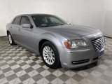 Used 2014 Chrysler 300 image 2