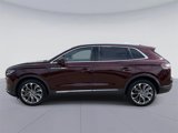 Used 2023 Lincoln Nautilus Reserve image 6