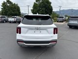 Used 2025 Kia Sorento S image 6