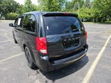 Used 2020 Dodge Grand Caravan SE image 3