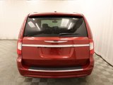 Used 2014 Chrysler Town & Country Touring-L image 5
