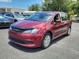 Used 2018 Chrysler Pacifica L image 2