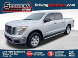 Used 2018 Nissan Titan SV image 1