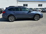 Used 2017 Subaru Outback 2.5i Limited image 2